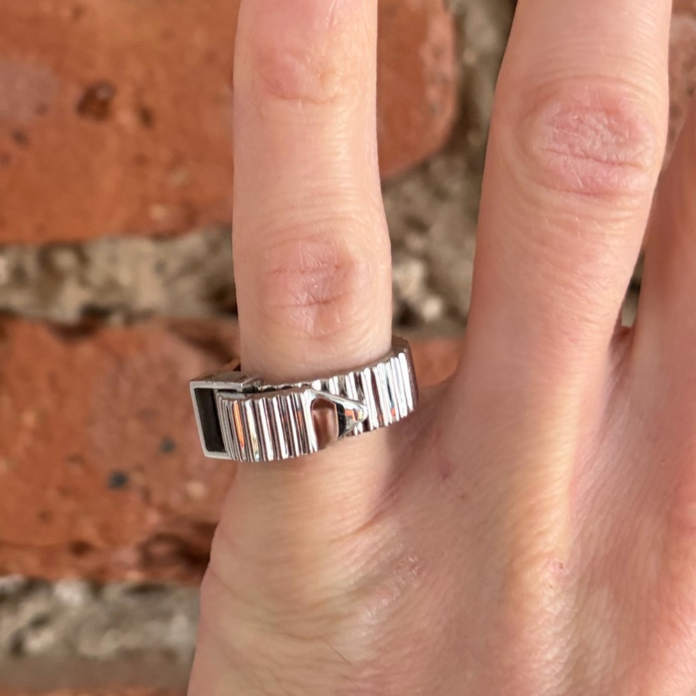 Studio Cult Ring